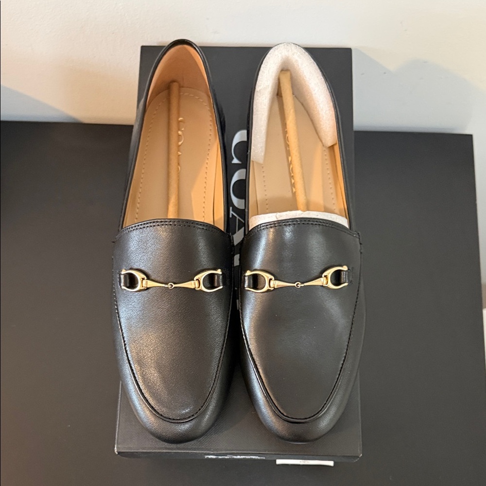 Coach Haley Leather Loafer in Black. Size 7 - Picture 4 of 8